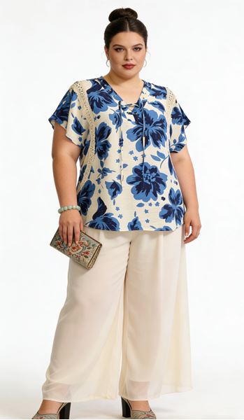 Immagine di LOOSE VISCOSE BLOUSE LACE UP COLLAR, PERFECT FOR SUMMER